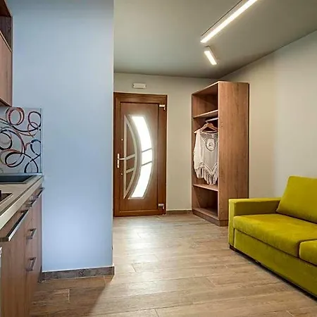 Stavros Compass Hotel