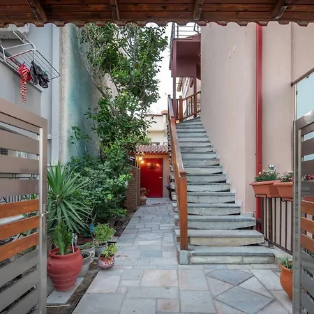 Stavros Compass فندق سارتي