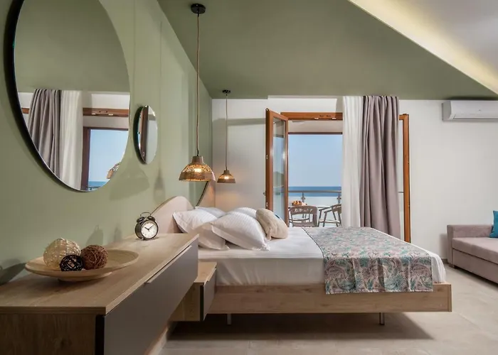 Stavros Compass * Sarti