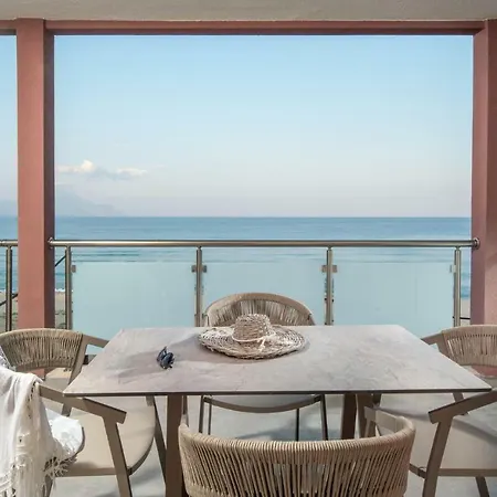 Stavros Compass Sarti