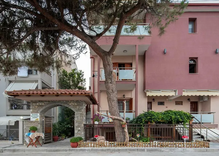 Stavros Compass * Sarti